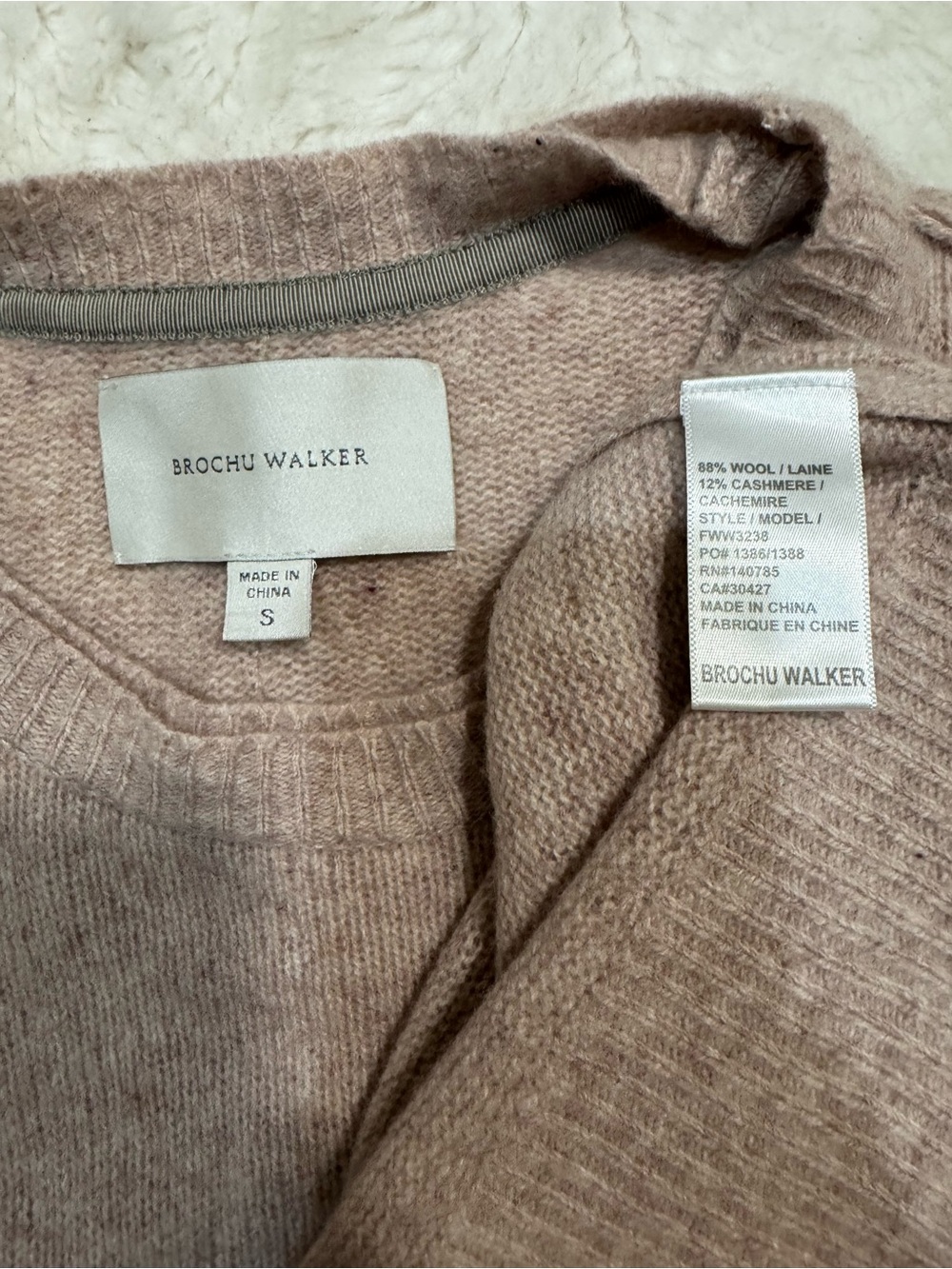 BROCHO WALKER Women's Crewneck Sweater 88% Wool and 12% cashmere - Picture 5 of 5